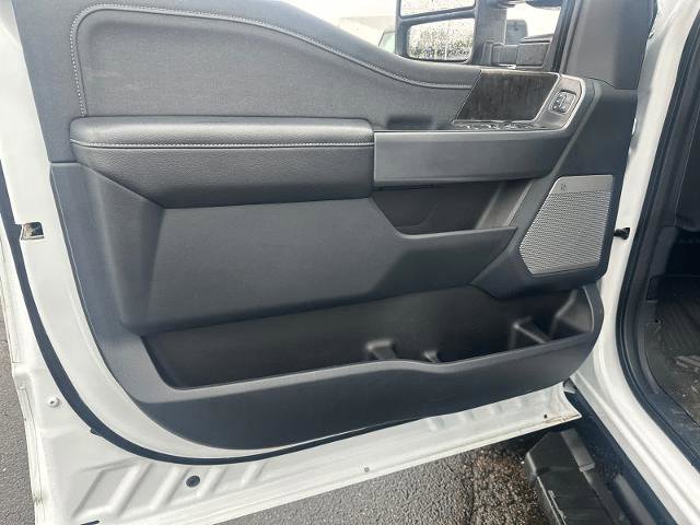 Certified 2023 Ford F250 Lariat w/ Black Appearance Package AWD/4WD image 29