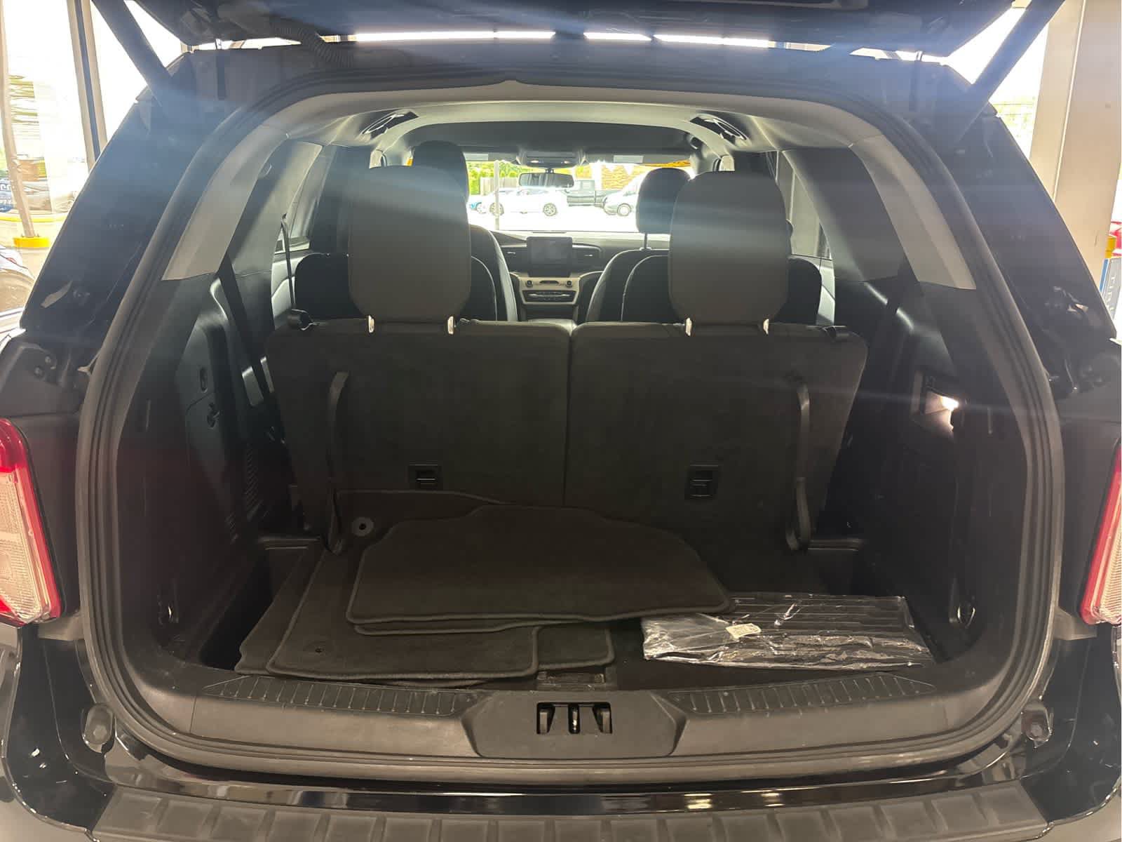 Certified 2022 Ford Explorer XLT AWD/4WD image 10