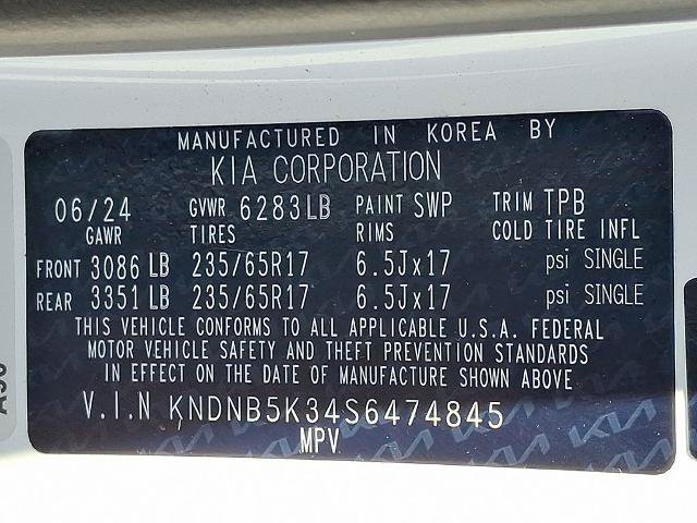 Used 2025 Kia Carnival FWD image 28
