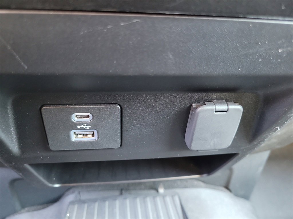 Certified 2022 Ford F250 XL w/ STX Appearance Package image 21