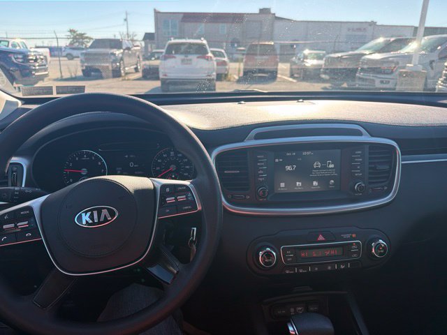 Used 2019 Kia Sorento AWD V6 image 21