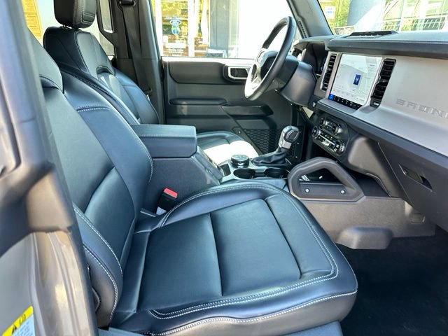 Certified 2025 Ford Bronco Outer Banks w/ Sasquatch Package AWD/4WD image 42