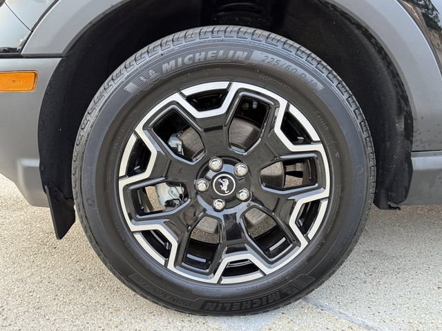 Certified 2025 Ford Bronco Sport Outer Banks w/ Outer Banks Tech Package+ AWD/4WD image 13
