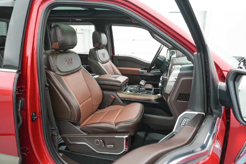 Certified 2025 Ford F150 King Ranch AWD/4WD image 31