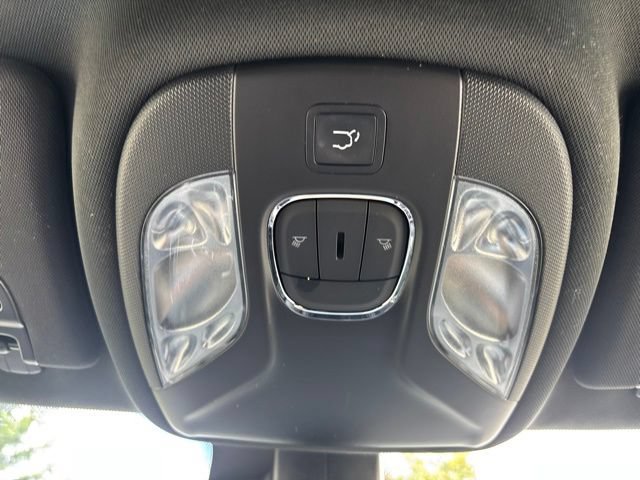Used 2022 Jeep Compass Latitude w/ Convenience Group AWD/4WD image 30