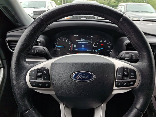 Certified 2023 Ford Explorer XLT w/ Equipment Group 202A AWD/4WD image 21