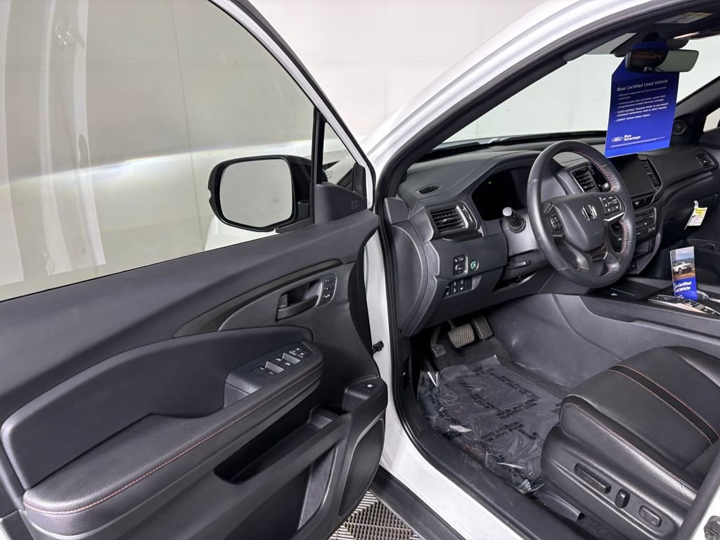 Used 2025 Honda Ridgeline TrailSport image 11