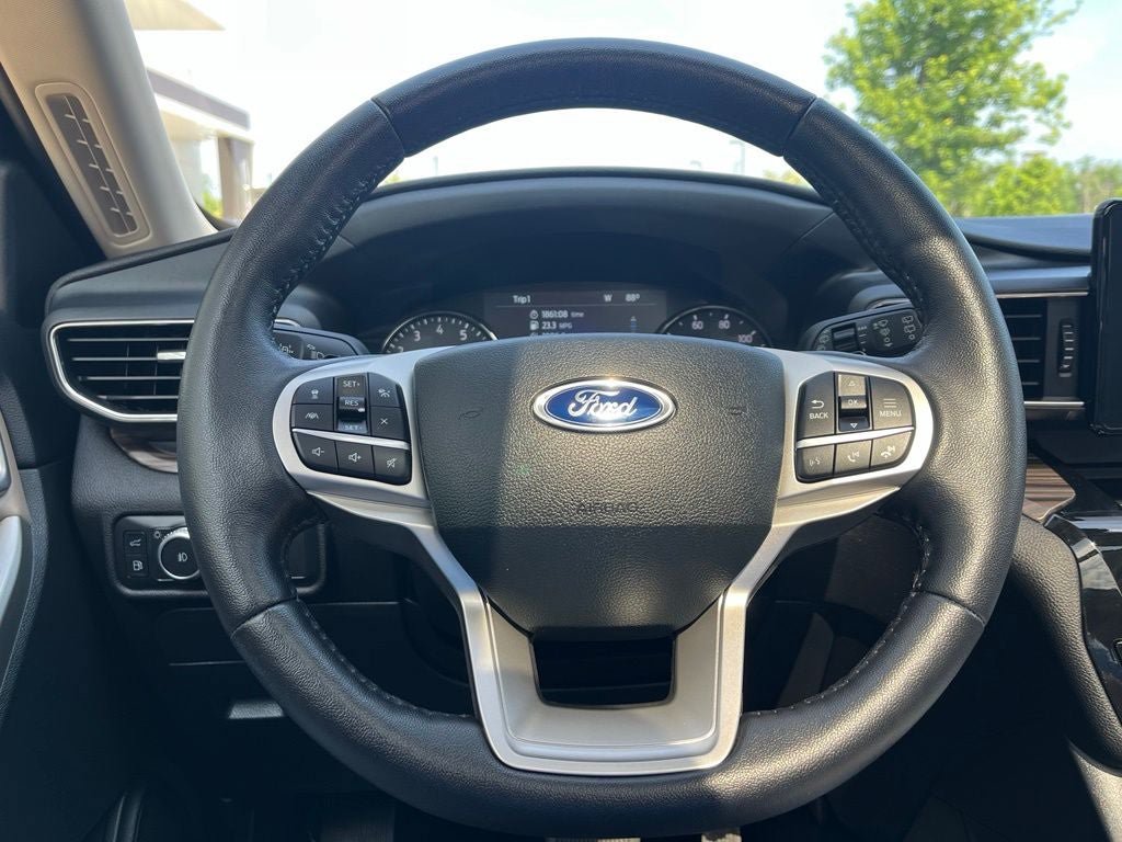 Certified 2021 Ford Explorer Limited w/ Hybrid Equipment Group 310A AWD/4WD image 27