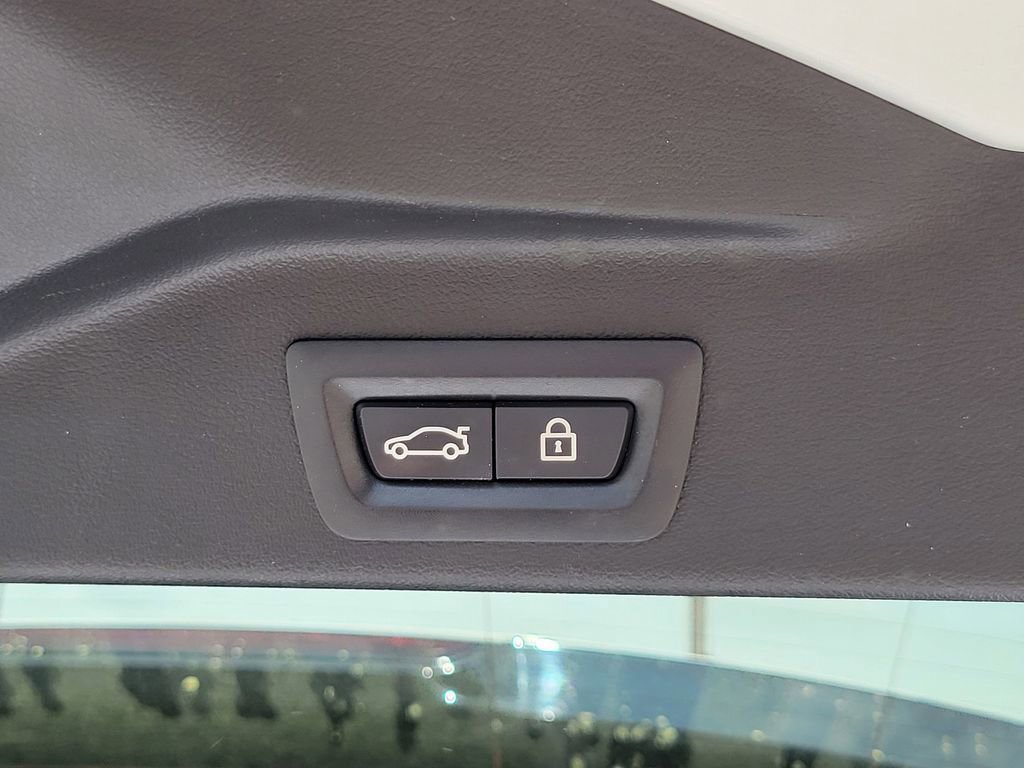 Used 2020 BMW X5 xDrive40i w/ Premium Package image 14