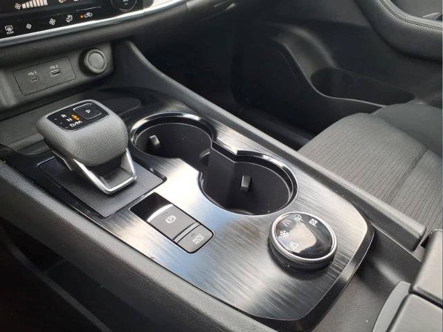 Used 2023 Nissan Rogue SV AWD/4WD image 28