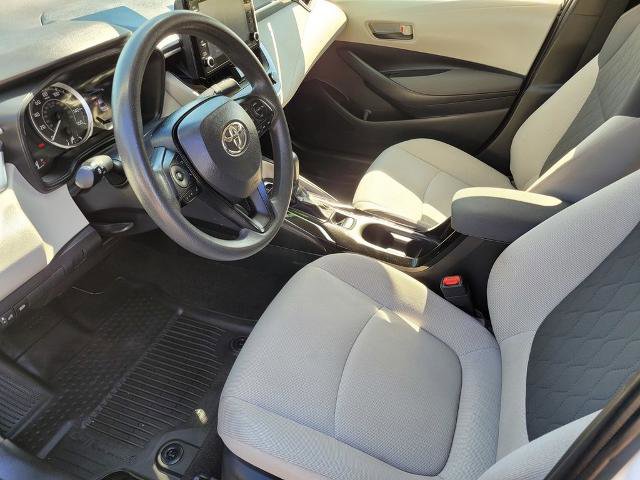 Used 2022 Toyota Corolla LE FWD image 15