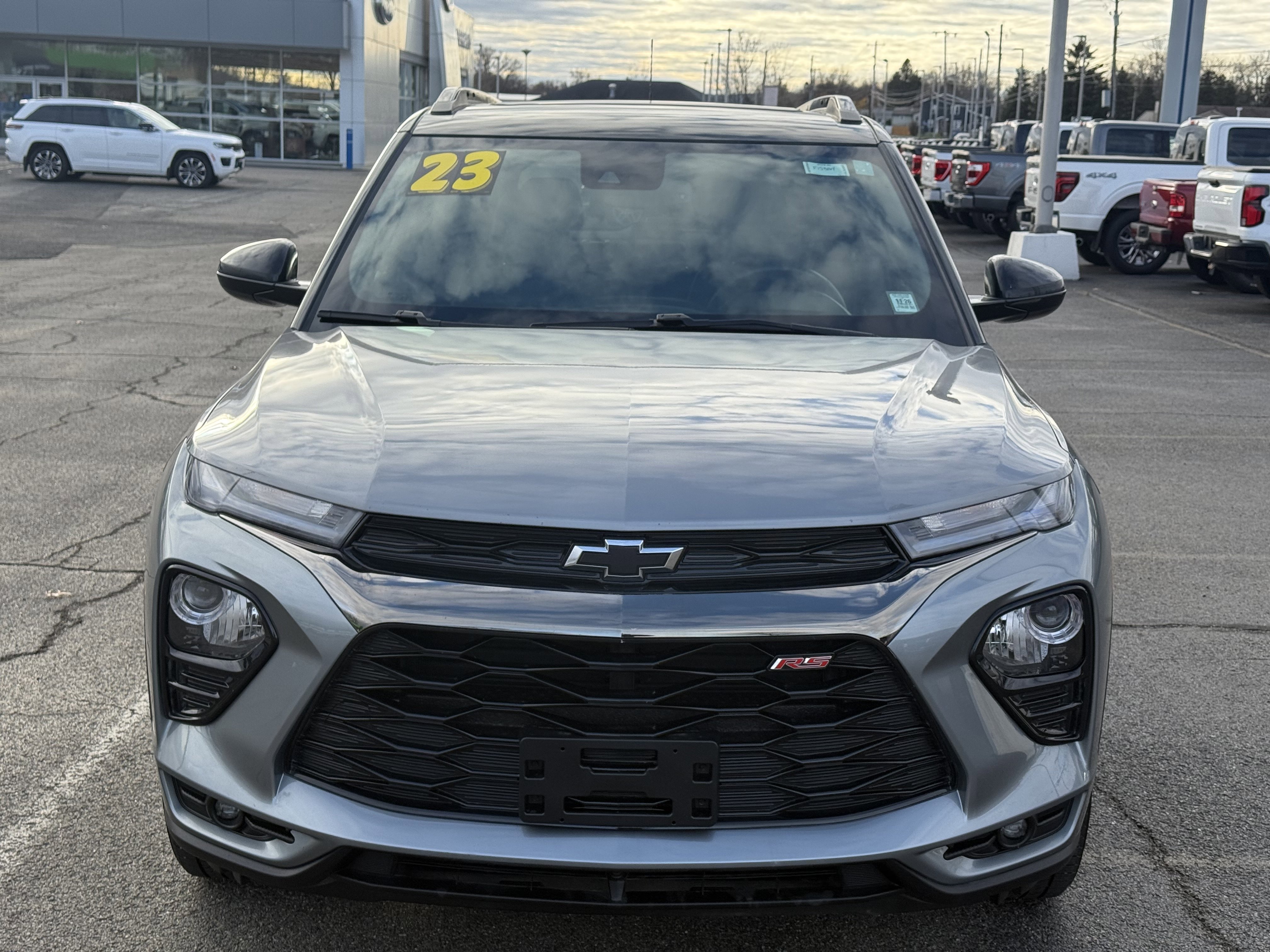 Used 2023 Chevrolet TrailBlazer RS w/ Sun and Liftgate Package image 6