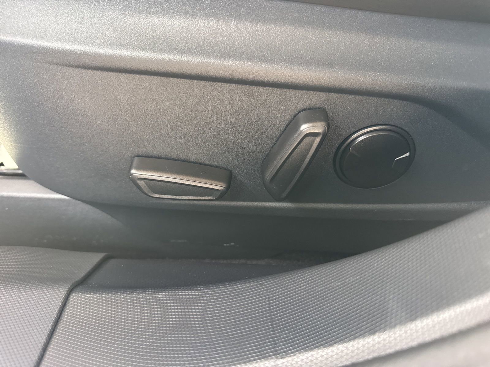 Certified 2025 Ford Mustang Mach-E Premium image 22