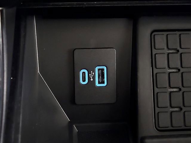 Certified 2023 Ford F150 Lariat w/ Equipment Group 502A High image 31