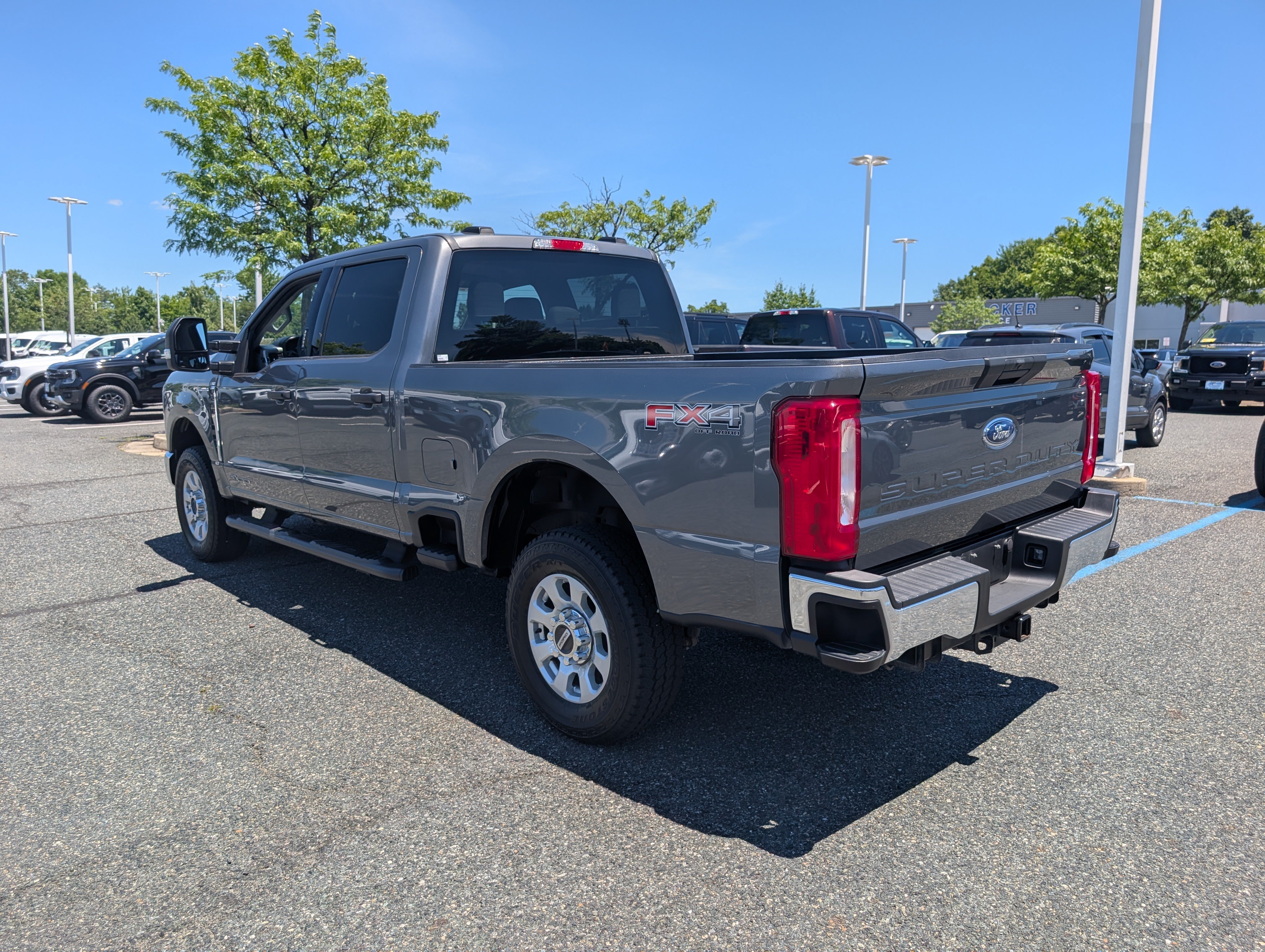 Certified 2023 Ford F250 XLT w/ FX4 Off-Road Package AWD/4WD image 5