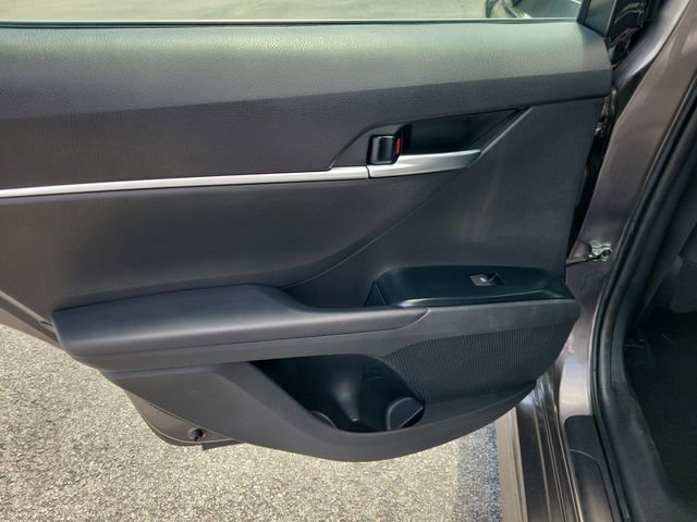 Used 2019 Toyota Camry SE FWD image 12