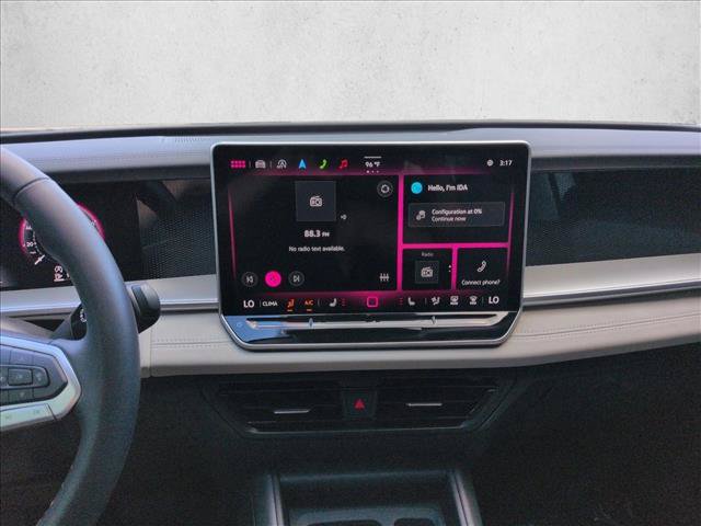 Used 2025 Volkswagen Tiguan SE AWD/4WD image 14
