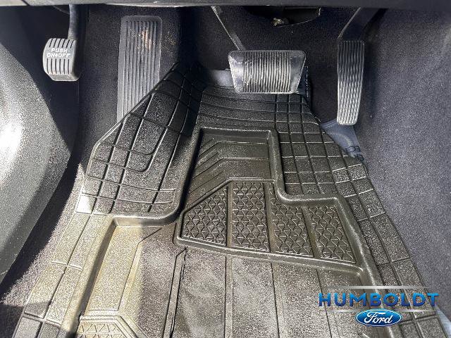 Used 2019 Chrysler 300 Limited AWD/4WD image 19