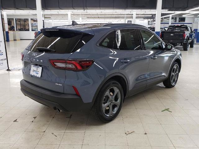 Certified 2025 Ford Escape ST-Line w/ Tech Pack #1 AWD/4WD image 8