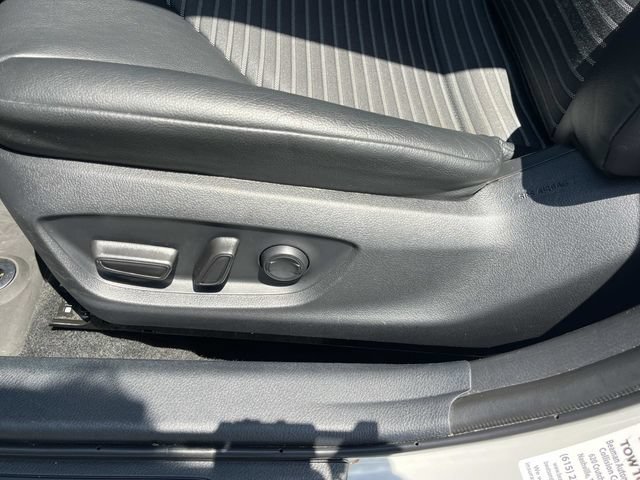 Used 2023 Toyota Camry SE w/ Convenience Package FWD image 32