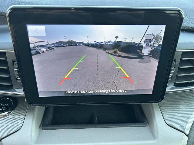 Certified 2022 Ford Explorer XLT w/ Equipment Group 202A AWD/4WD image 37
