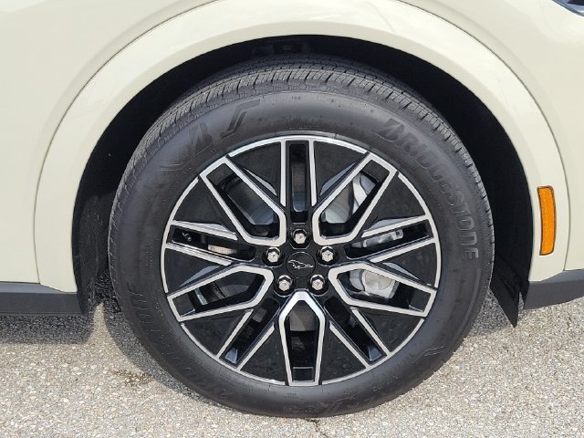 Certified 2026 Ford Mustang Mach-E Premium RWD image 12