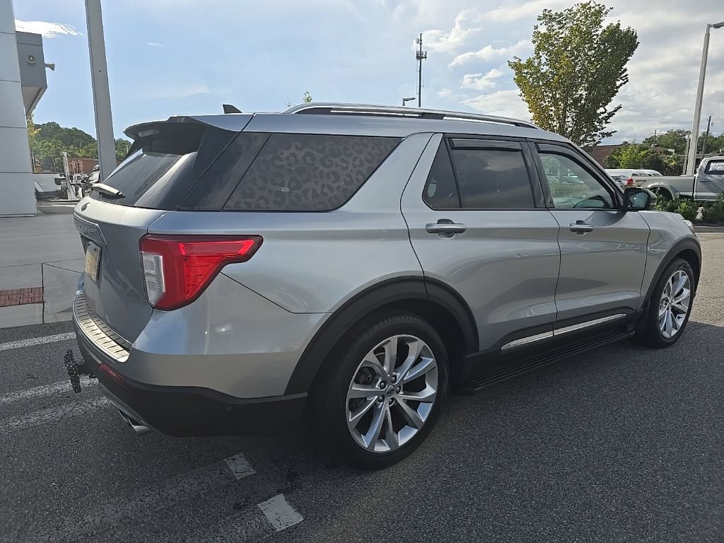 Certified 2022 Ford Explorer Platinum w/ Equipment Group 601A RWD image 7