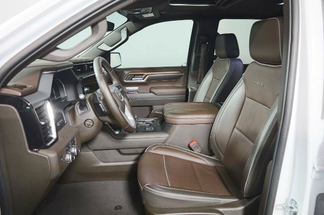 Used 2023 GMC Sierra 1500 Denali w/ Denali Reserve Package AWD/4WD image 8
