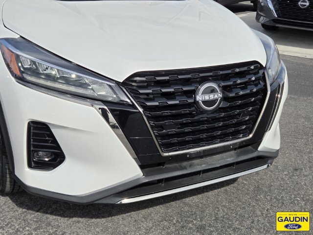 Used 2024 Nissan Kicks SR FWD image 2