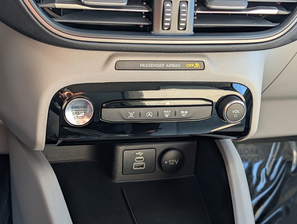 Certified 2025 Ford Escape Active w/ Tech Pack #1 image 23