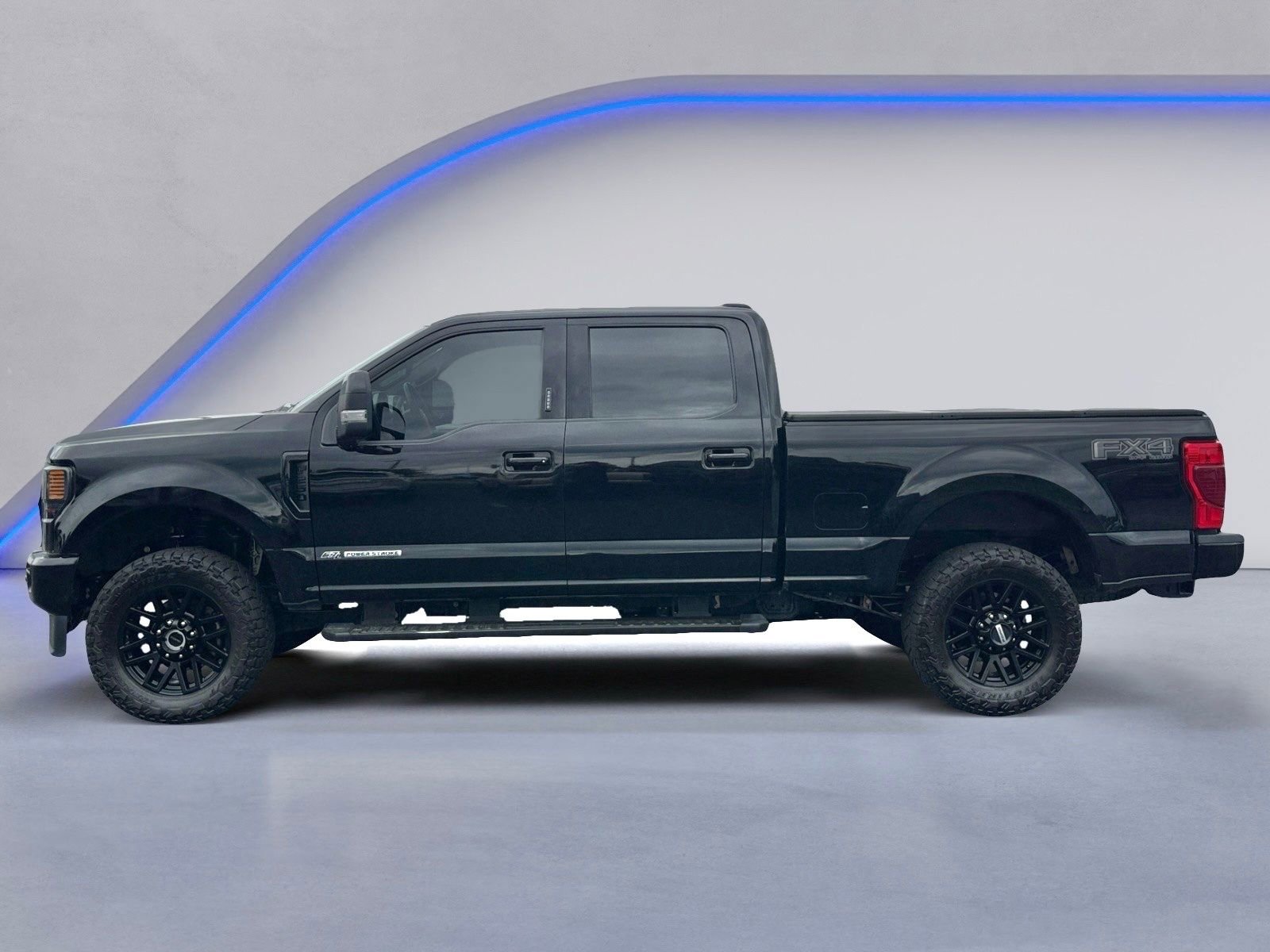 Certified 2022 Ford F250 Lariat w/ Black Appearance Package AWD/4WD image 7