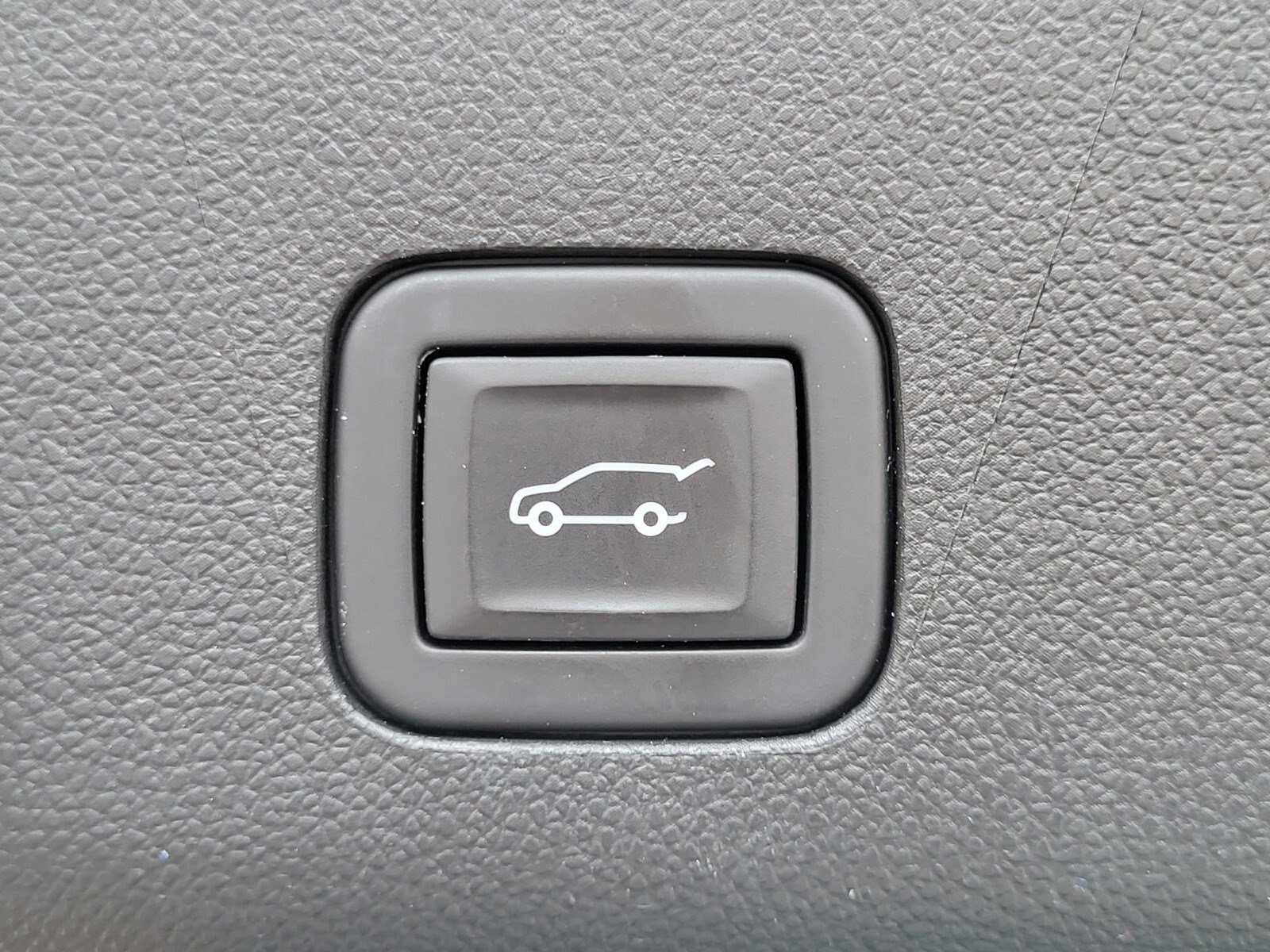 Used 2023 Chevrolet Tahoe LT image 30