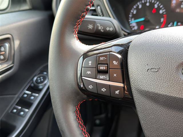 Certified 2022 Ford Escape SEL w/ SEL Stealth AWD Package image 22