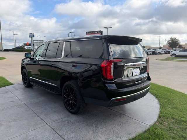 Used 2022 GMC Yukon XL SLT w/ SLT Luxury Package AWD/4WD image 5