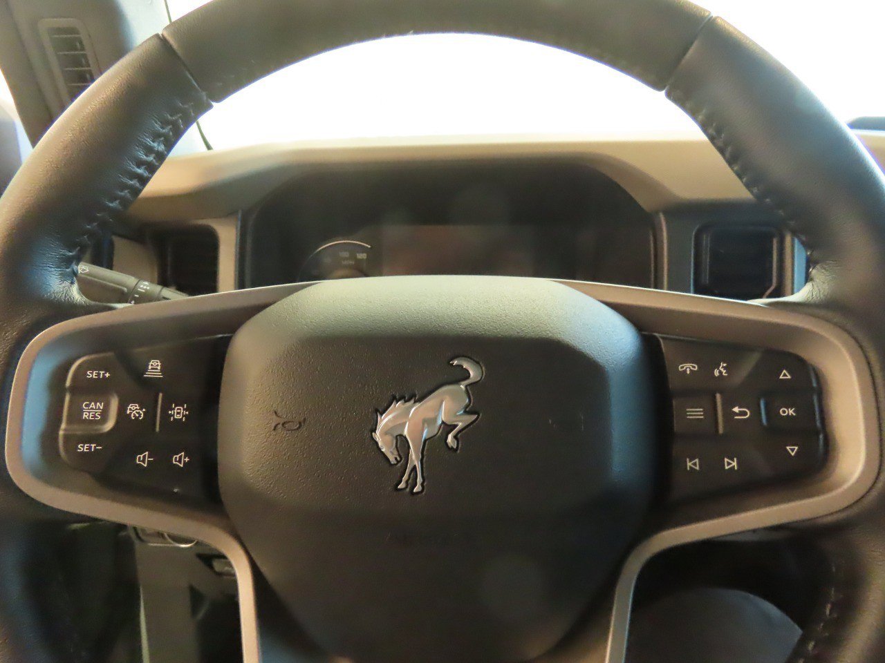 Certified 2024 Ford Bronco Wildtrak AWD/4WD image 22