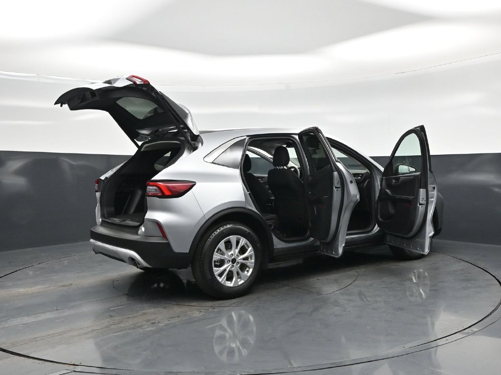 Certified 2023 Ford Escape Active FWD image 5