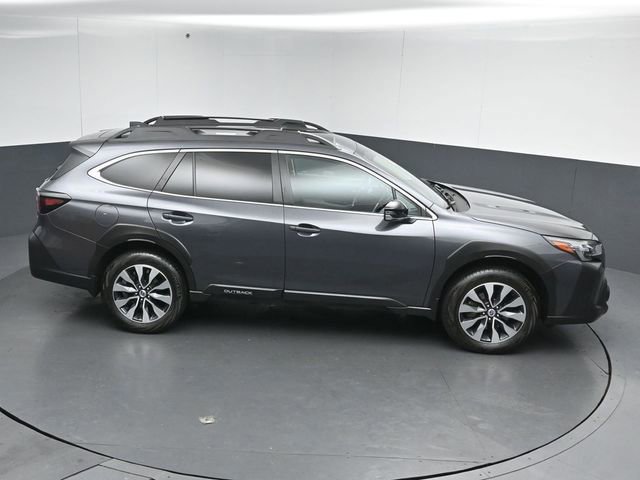 Used 2023 Subaru Outback Limited image 18