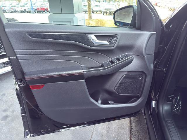 Certified 2025 Ford Escape ST-Line image 14