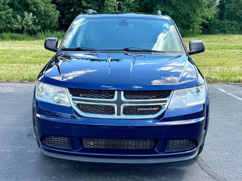 Used 2019 Dodge Journey SE FWD image 3