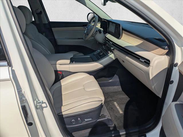 Used 2023 Hyundai Palisade Limited FWD image 18