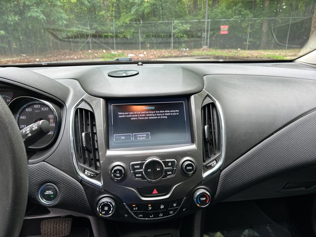 Used 2017 Chevrolet Cruze LT w/ Sun And Sound Package FWD image 19