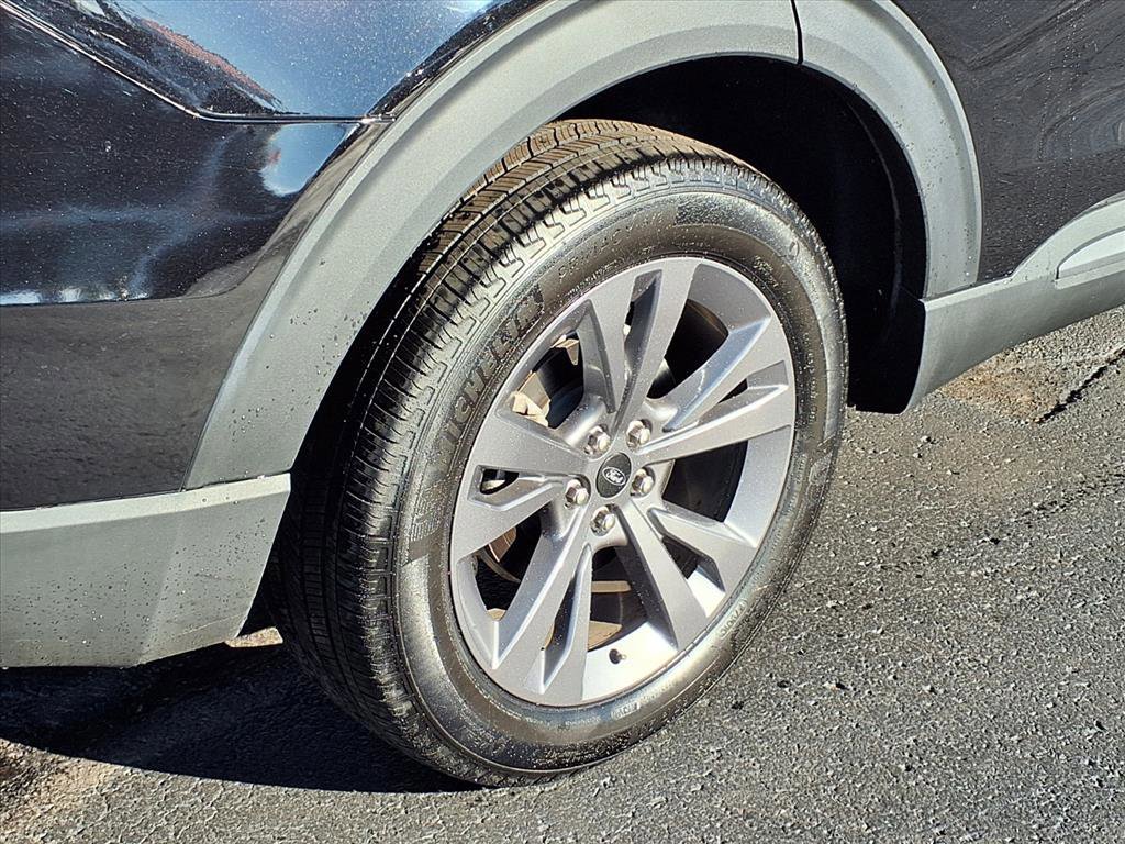 Certified 2023 Ford Explorer XLT w/ Equipment Group 202A image 28