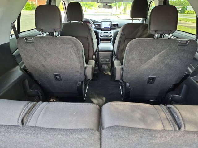 Certified 2023 Ford Explorer XLT RWD image 30