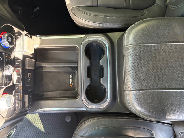 Used 2023 GMC Sierra 3500 Denali AWD/4WD image 15