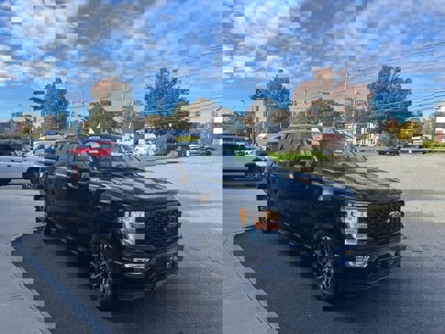 Certified 2022 Ford F150 XL w/ STX Appearance Package image 4