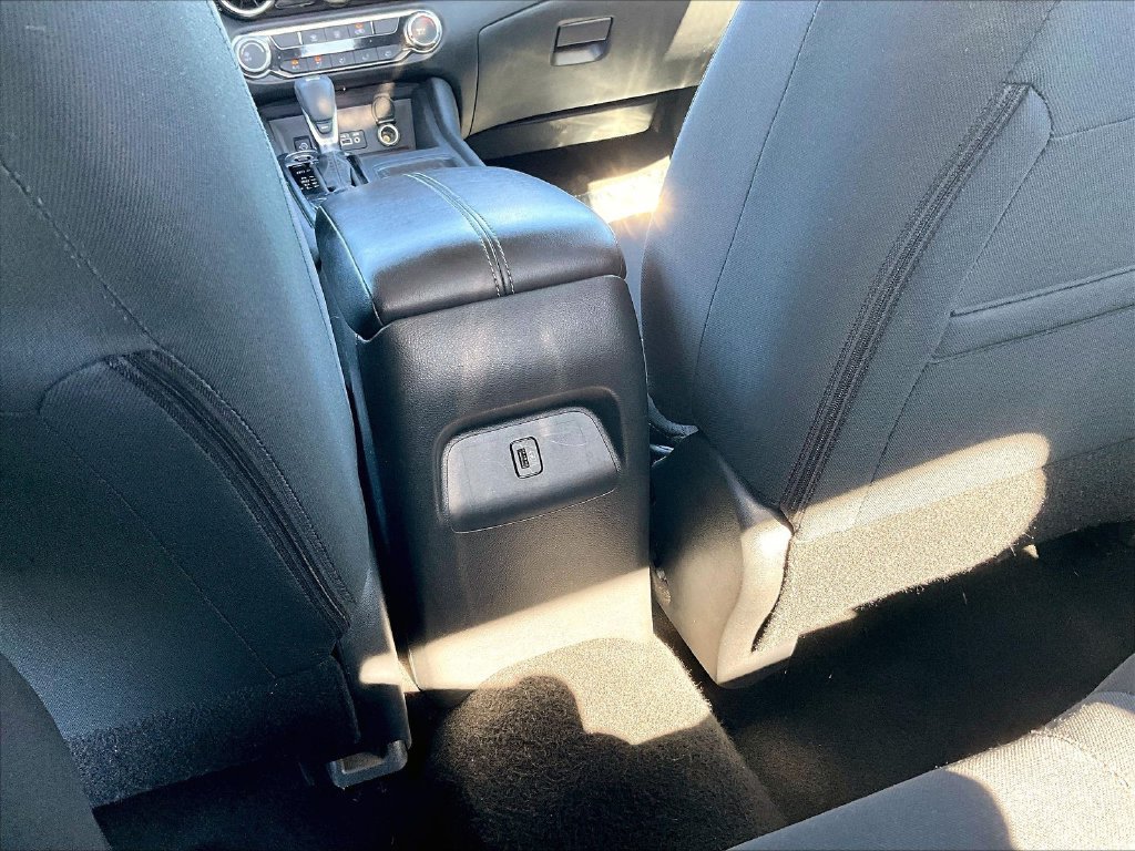 Used 2024 Nissan Sentra SV FWD image 10