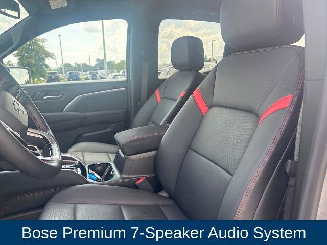 Used 2026 Chevrolet Colorado Z71 w/ Technology Package AWD/4WD image 11