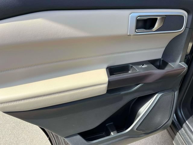 Certified 2020 Ford Explorer XLT w/ Equipment Group 202A AWD/4WD image 17