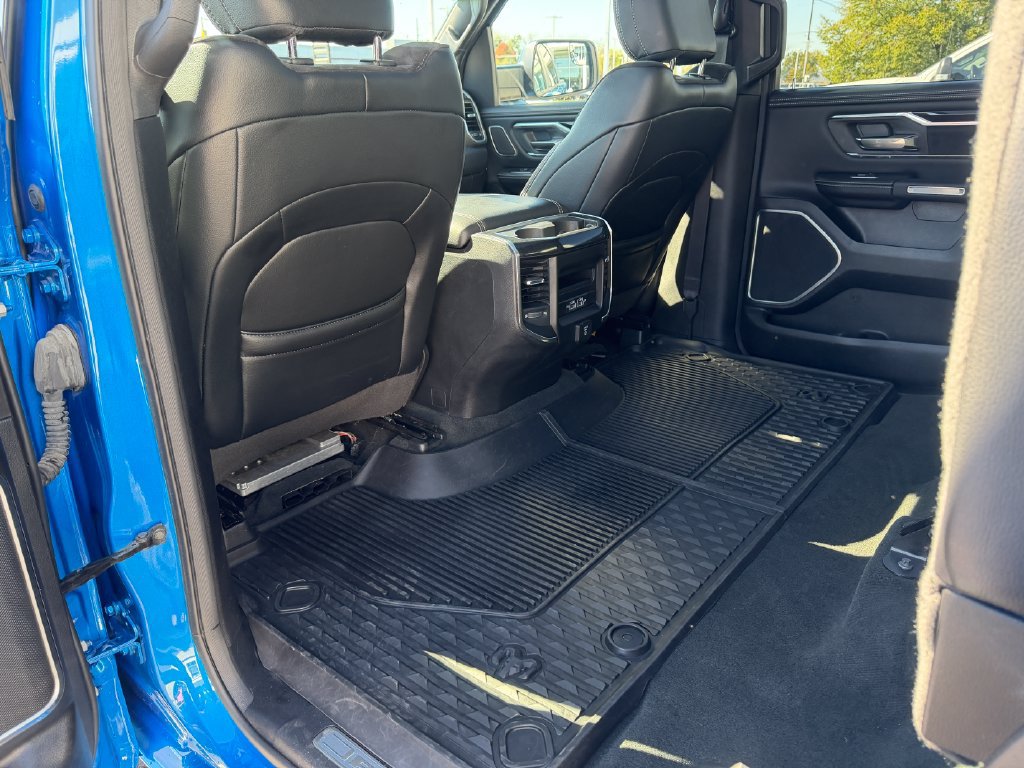 Used 2022 RAM 1500 Laramie AWD/4WD image 23