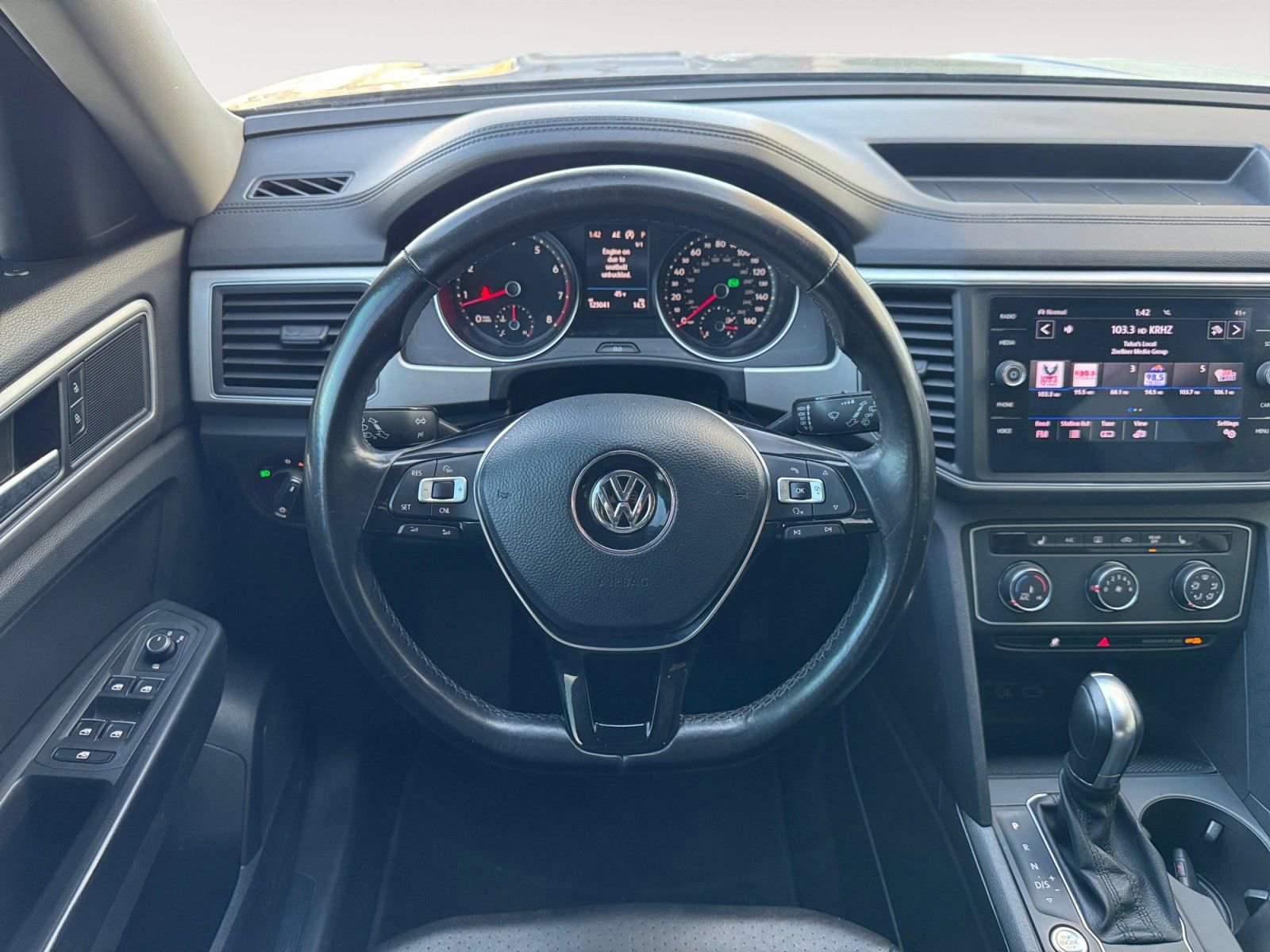 Used 2018 Volkswagen Atlas SE image 12